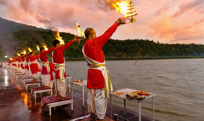 Ganga Aarti at Triveni Ghat