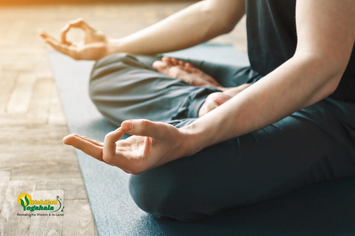 Healing Hands: 5 Hand Yoga Mudras To The Rescue - GOQii