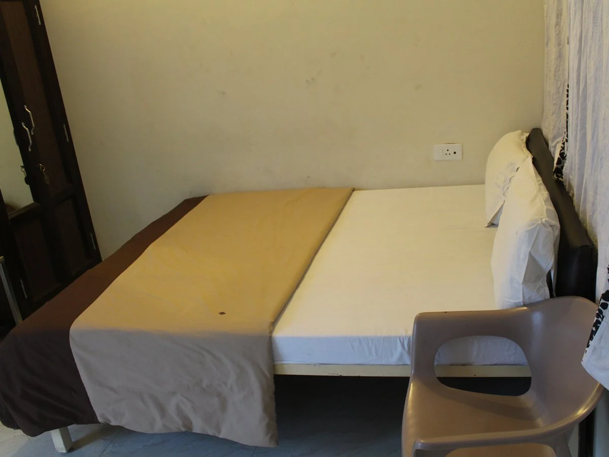 Fully Equipped Room at Rishikul Yogshala for Yoga Students